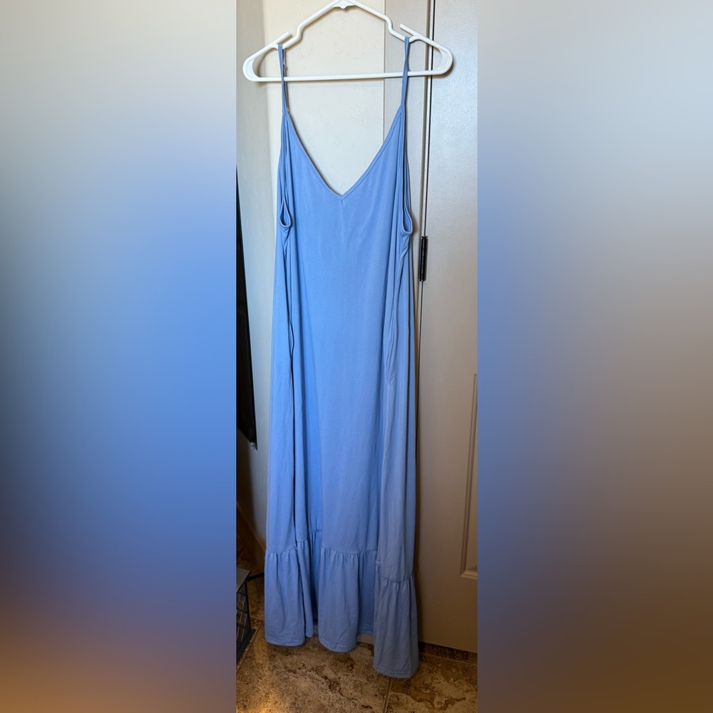 Brand New Summer Maxi Dress. Has Pockets! Size 3X.